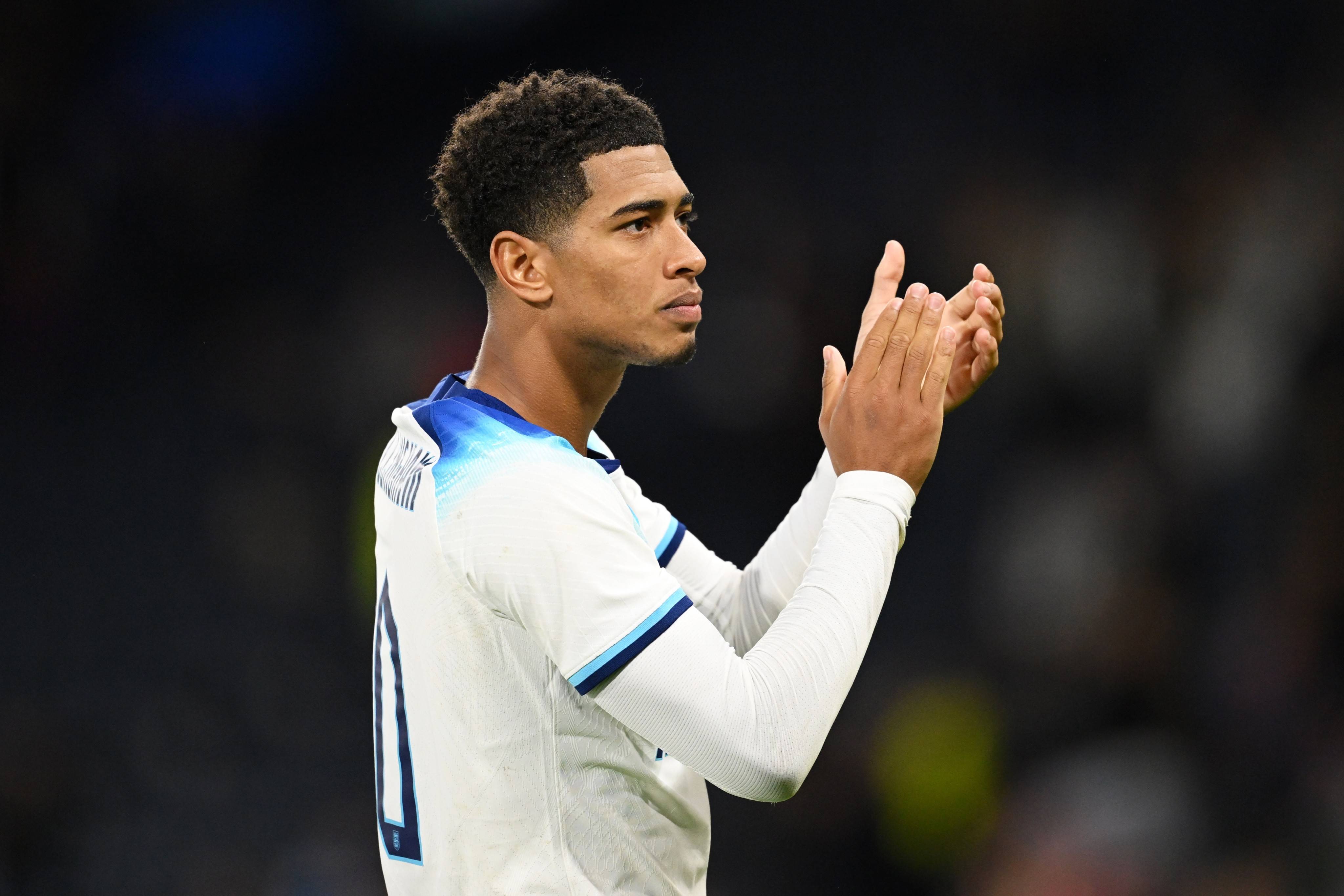 与年轻强打 与年轻强打