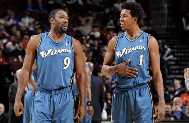 球场周边设 球场周边设